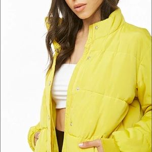 NWT Bright yellow funnel neck puffer jacket small